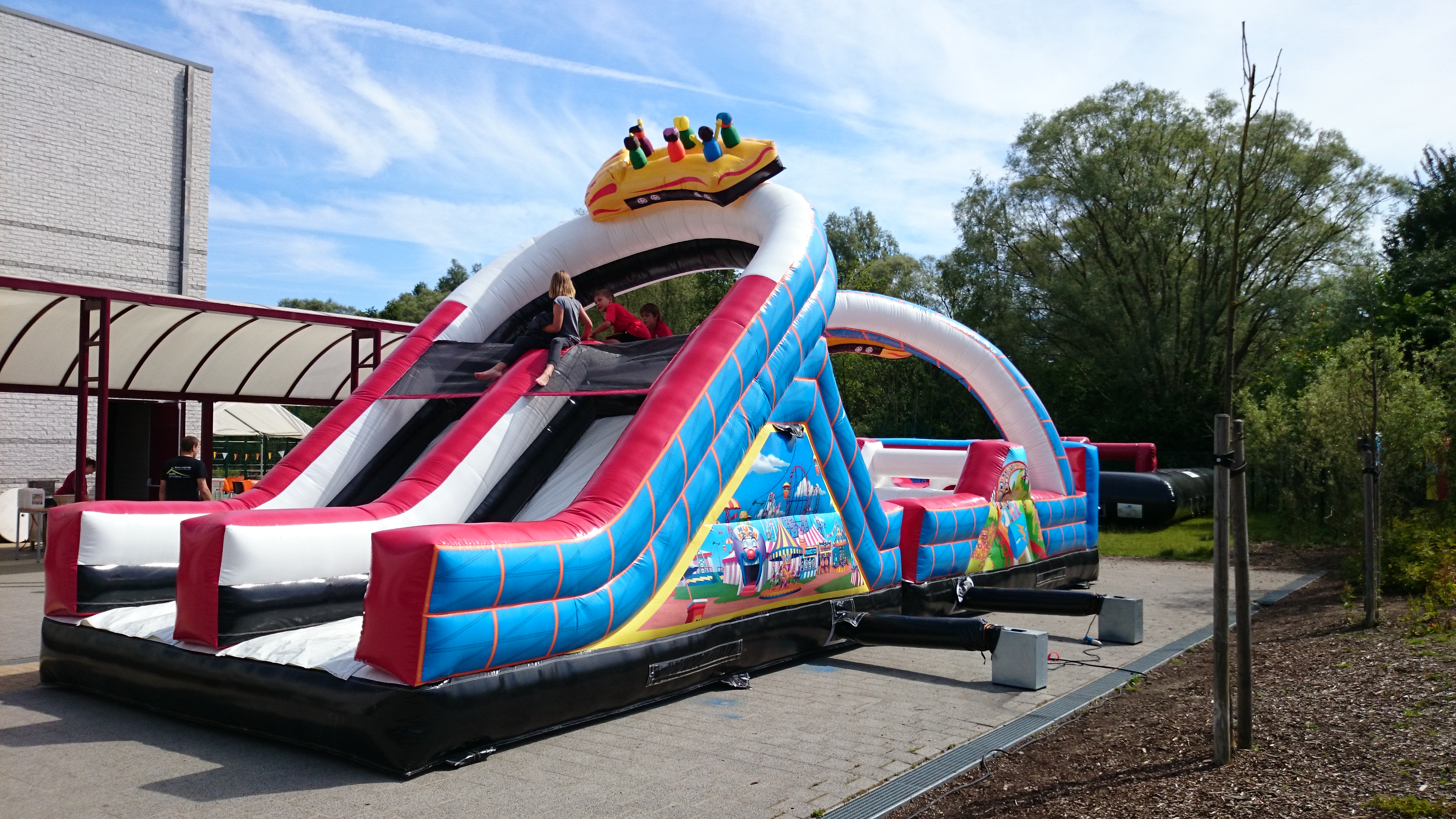verhuurders van springkastelen Beringen Bebabounce
