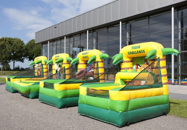 verhuurders van springkastelen Beerzel mcj-attractions