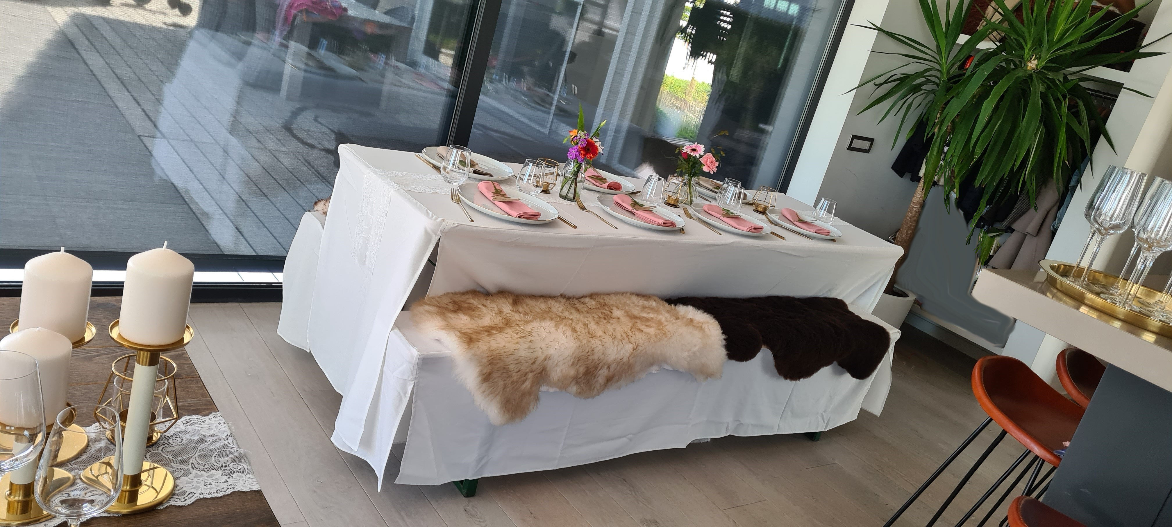 verhuurders van springkastelen Zwevezele | PARENOR