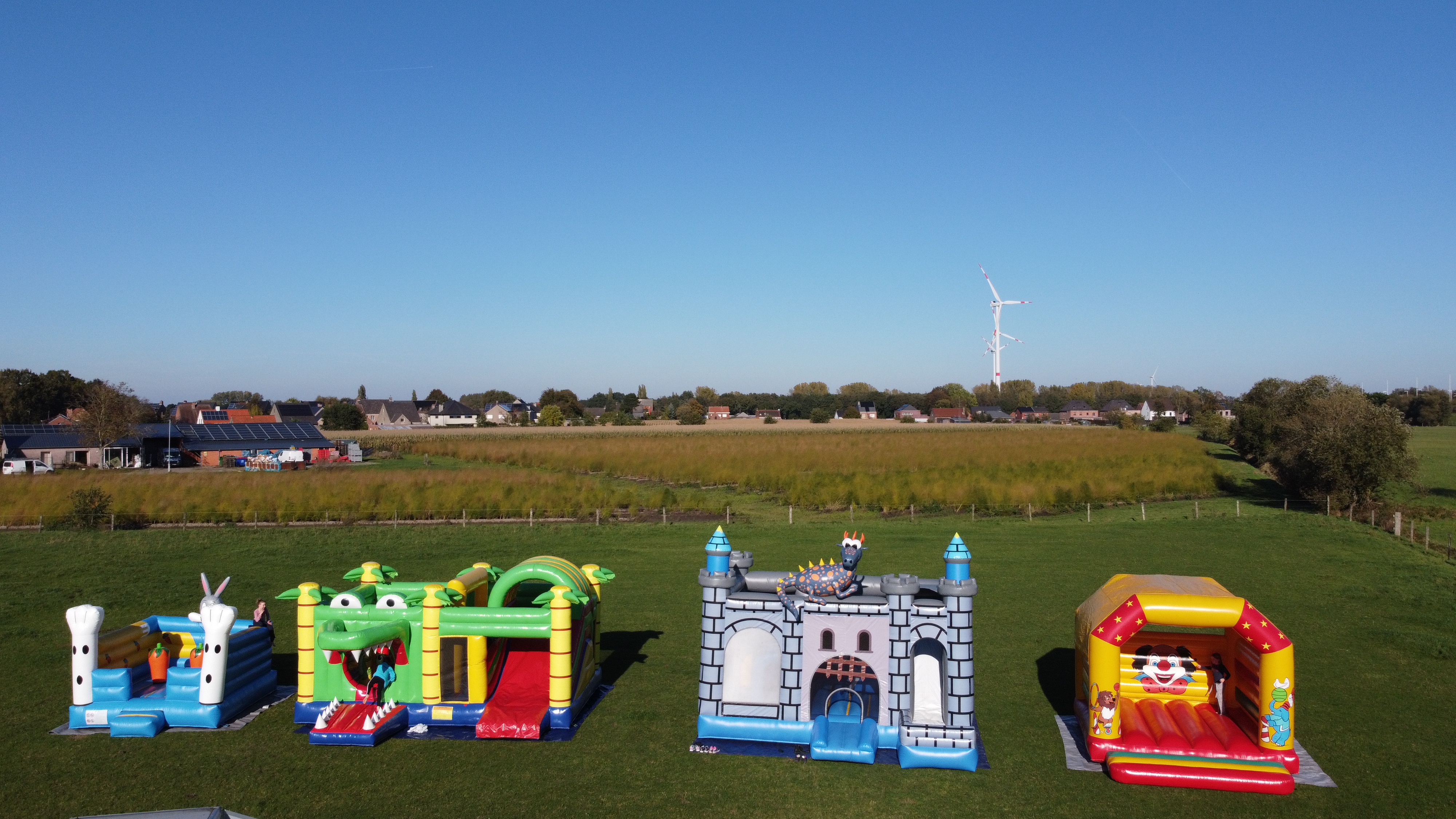 verhuurders van springkastelen Zwijndrecht VDSverhuur